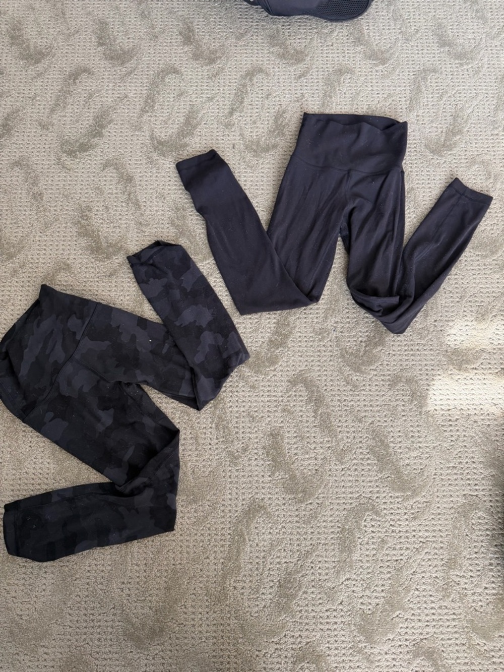 Black and Black Camo Size 0 Leggings Lululemon